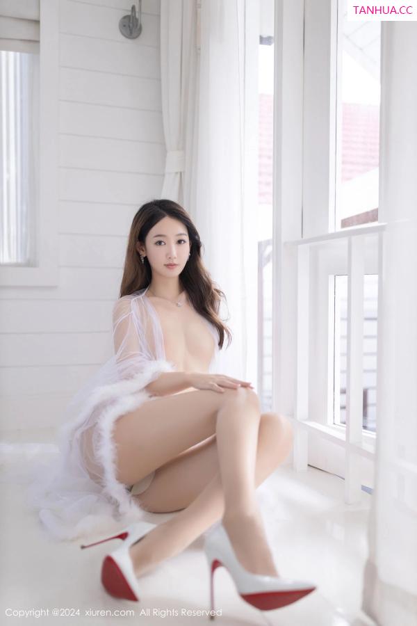 唐安琪  [XiuRen]高清写真图 2024.03.04 No.8174 唐安琪 美腿丝袜第21张图片